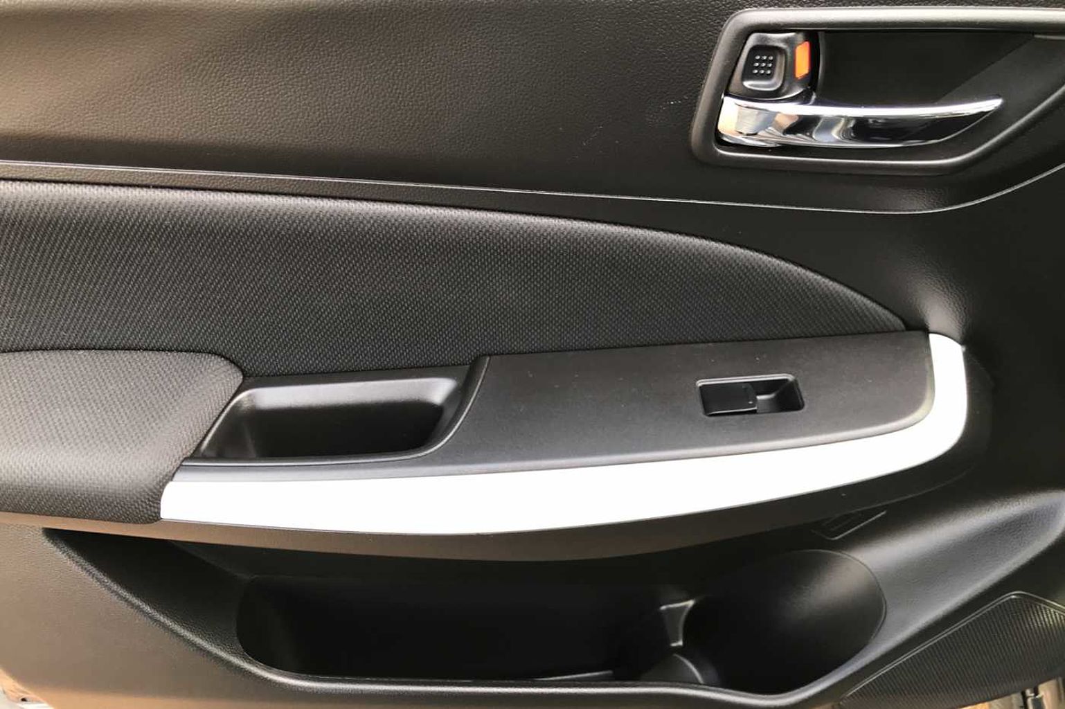 Suzuki Swift 5-Door Hatchback 1.2 Dualjet (90ps) Attitude