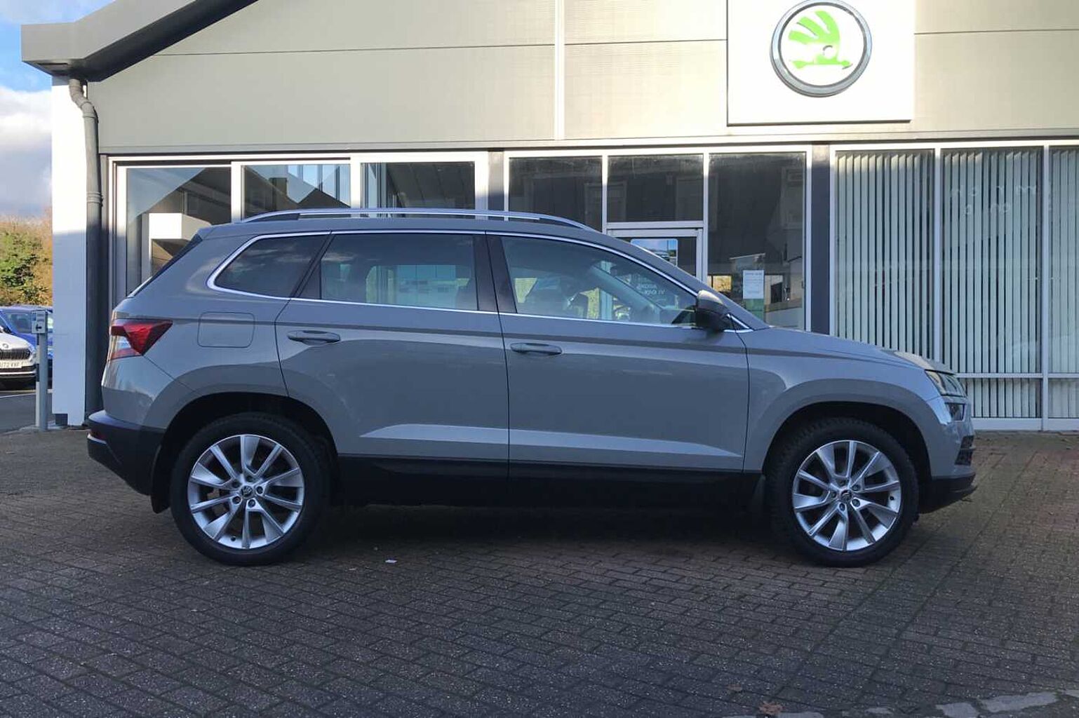 SKODA Karoq SUV 1.5 TSI (150ps) SE L ACT