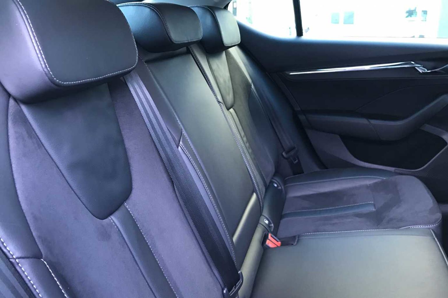 SKODA Octavia Hatchback 1.5 TSI SE L First Ed ACT(150PS)