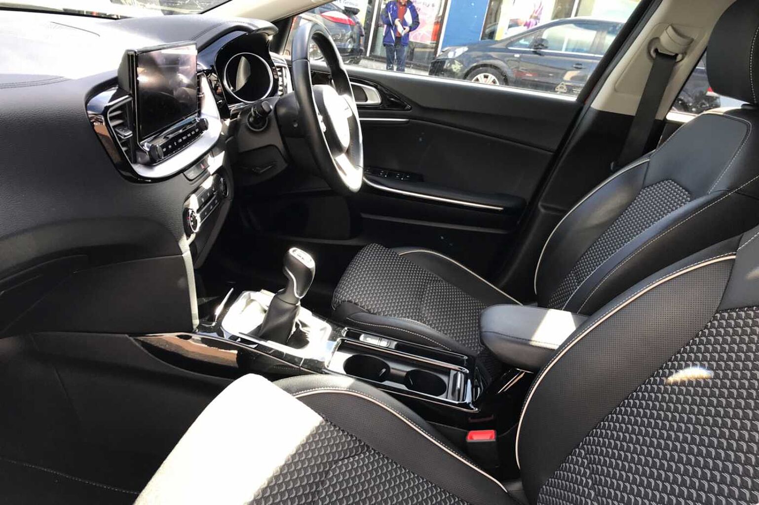Kia Xceed Hatchback 1.0T GDi ISG Connect 5dr